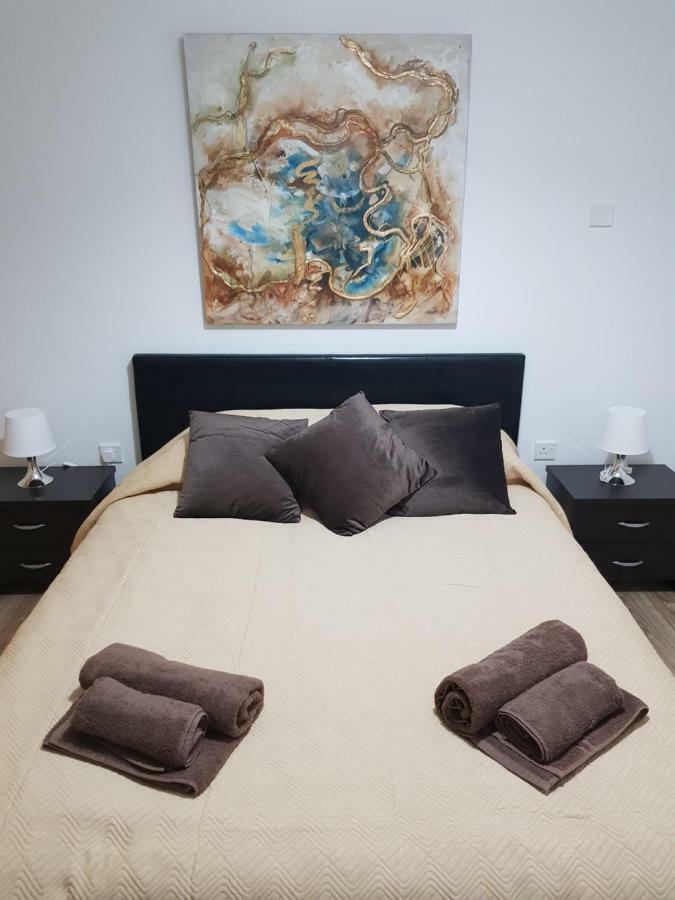 Haig'S Dream Flat On The Beach Larnaca Ngoại thất bức ảnh