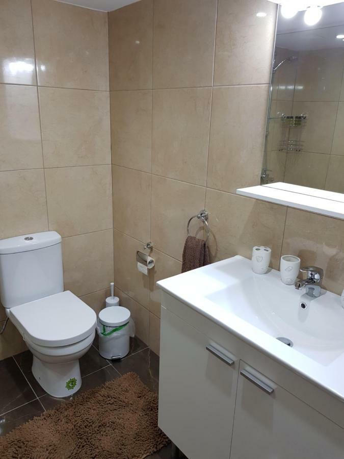 Haig'S Dream Flat On The Beach Larnaca Ngoại thất bức ảnh