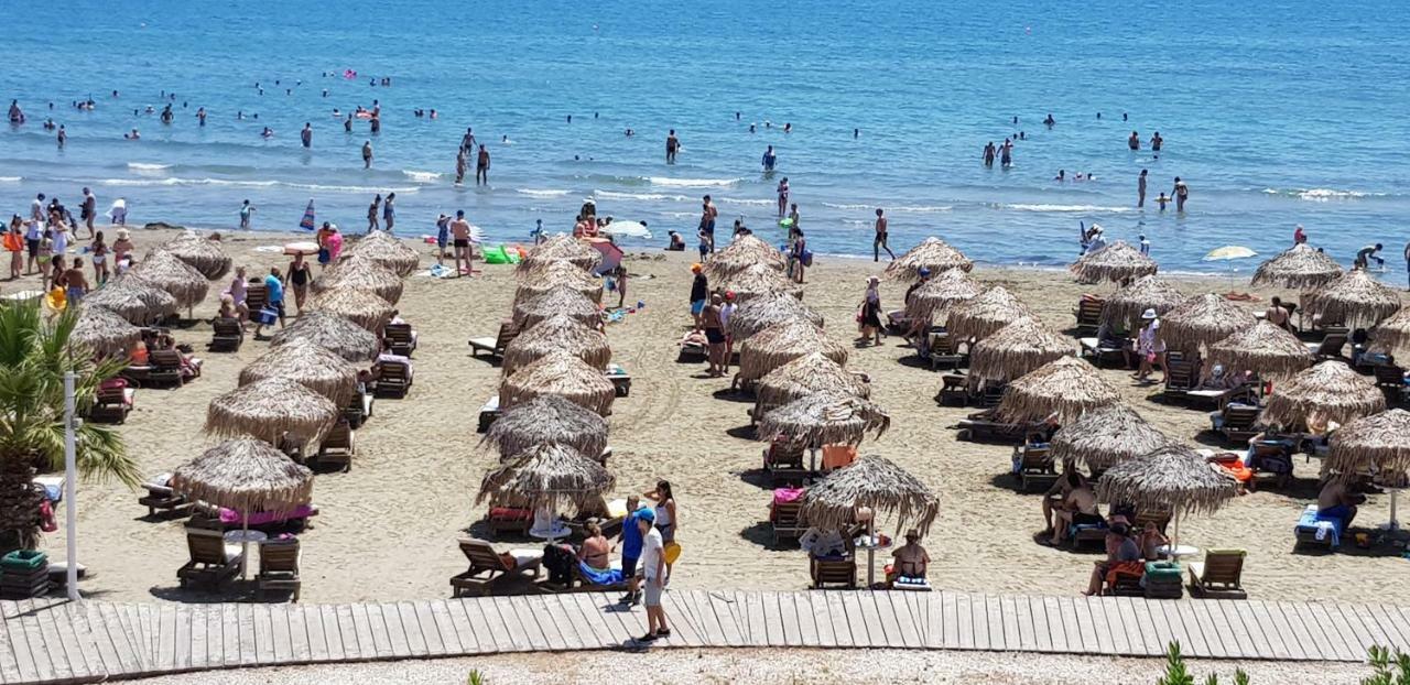 Haig'S Dream Flat On The Beach Larnaca Ngoại thất bức ảnh